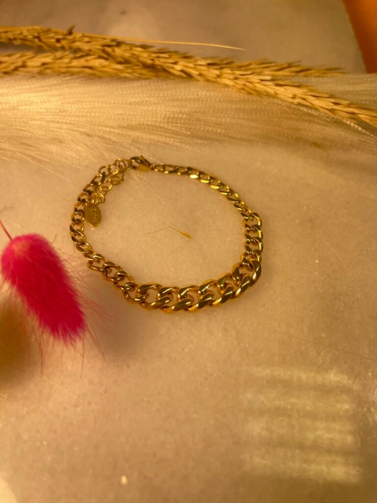 Bracelet Chaîne Gourmette Doré avec Finition Brillante
